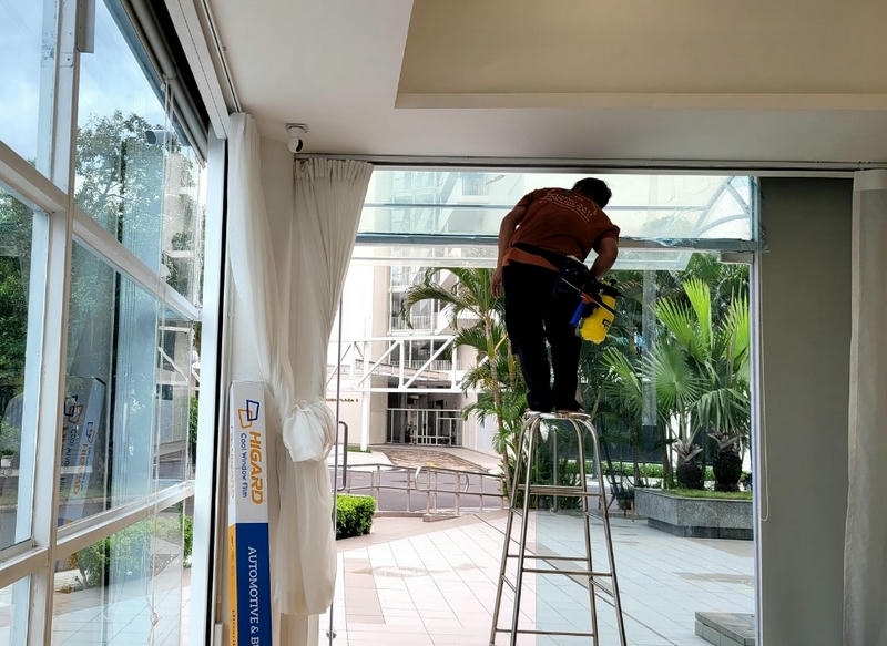 Dán phim cách nhiệt nhà kính tại Bình Tân