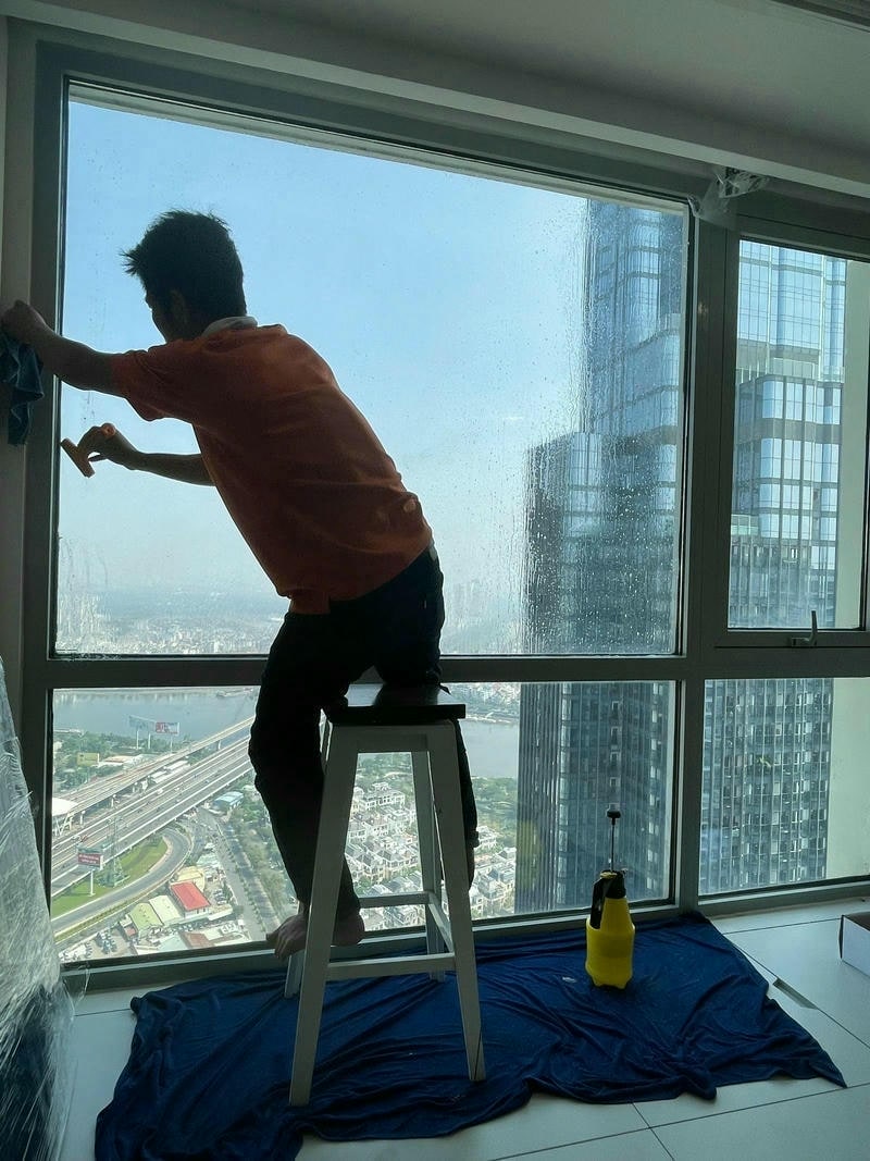 Dán phim cách nhiệt cho chung cư tại Landmark 81