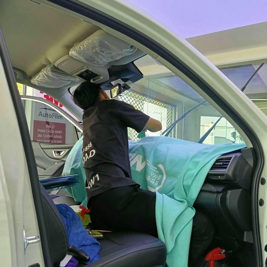 Dán phim cách nhiệt Subaru Forester