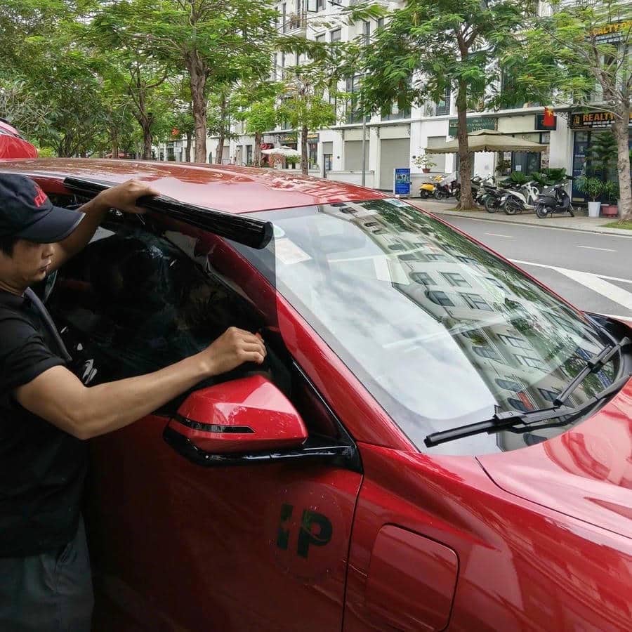 Dán phim cách nhiệt Vinfast Limo Green Dán phim cách nhiệt Vinfast Limo Green